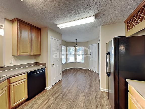 4th image of 3623 Silver Bluff Blvd