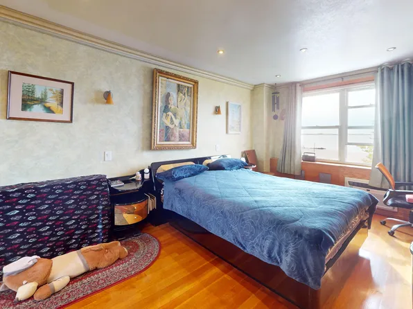 1311 Brightwater Avenue image 7 of 12