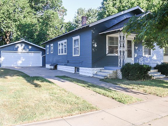 2nd image of 305 Champa St
