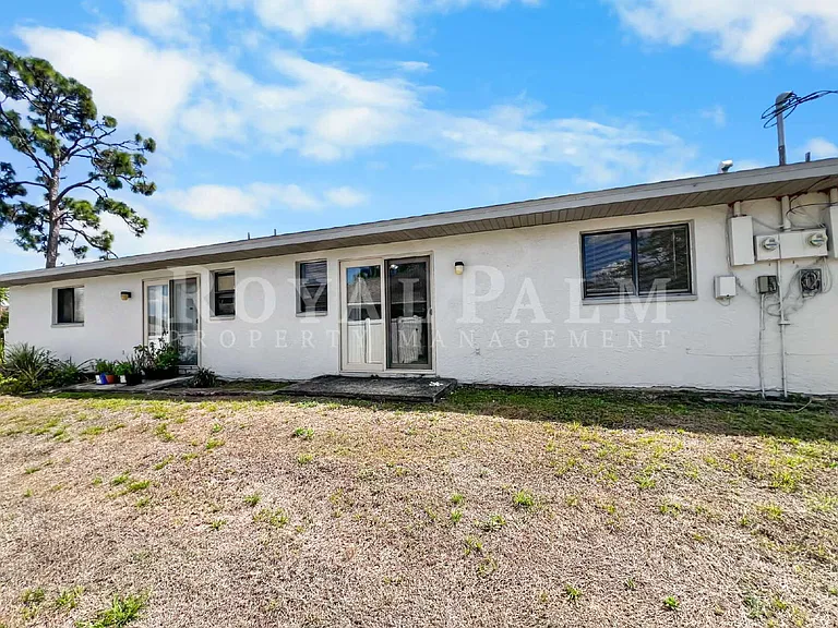 2704 Owen Ave — Photo 35