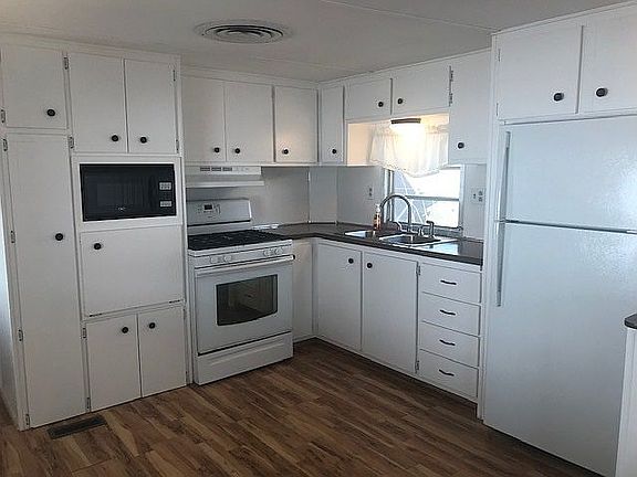 2nd image of 7807 E Main St Lot D28