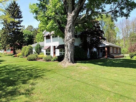2nd image of 4127 Lake View Dr