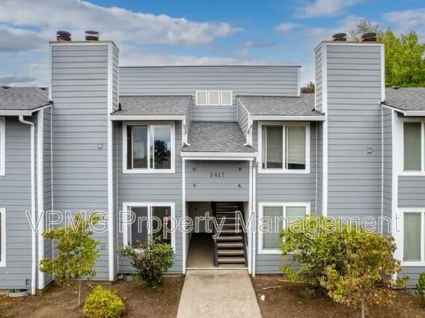 5415 NE 34th St APT B, Vancouver, WA 98661