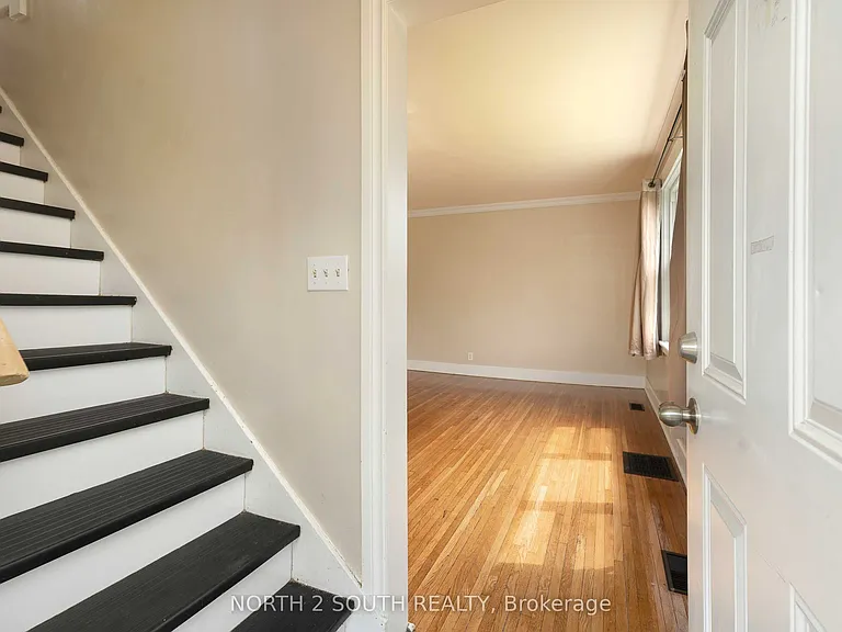 1604 Bruce Ave — Photo 5