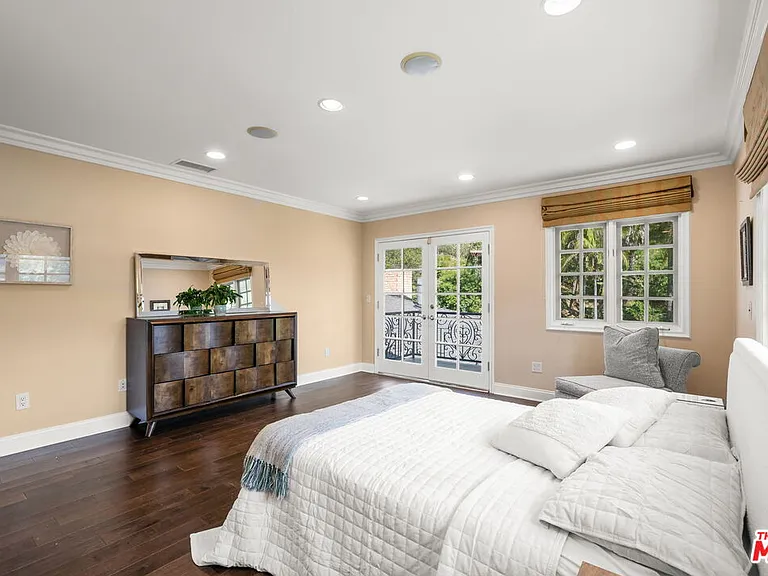 9023 Alto Cedro Dr — Photo 42