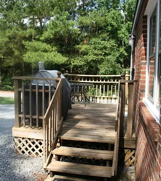 221 Howard Rd — Photo 51