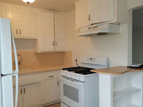 5th image of 4525 Kansas St APT 6