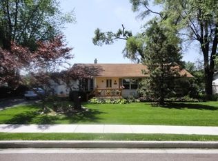 337 Highland Rd, Grayslake, IL 60030