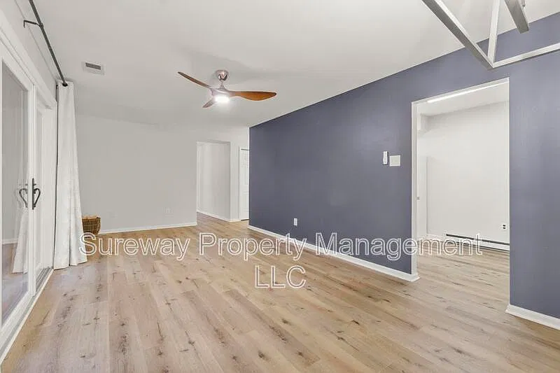 1 bed, 1.0 bath, 900 sqft, $2,100 — Photo 4