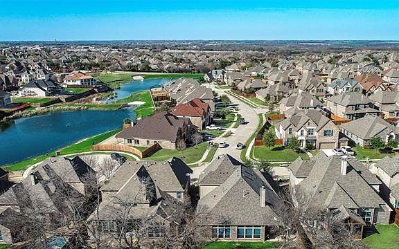 4th image of 8357 Saint Clair Dr