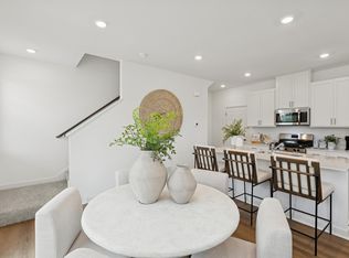 11017 203rd St W, Lakeville, MN 55044