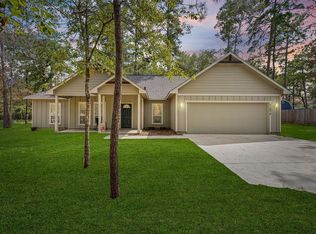 11076 Greenway Dr, Plantersville, TX 77363
