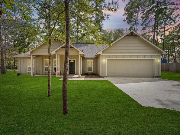 11076 Greenway Drive, Plantersville, TX 77363
