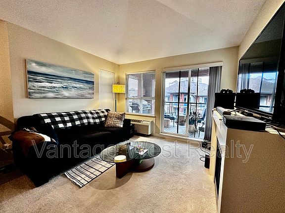 5th image of 1089 Sunset Dr #401