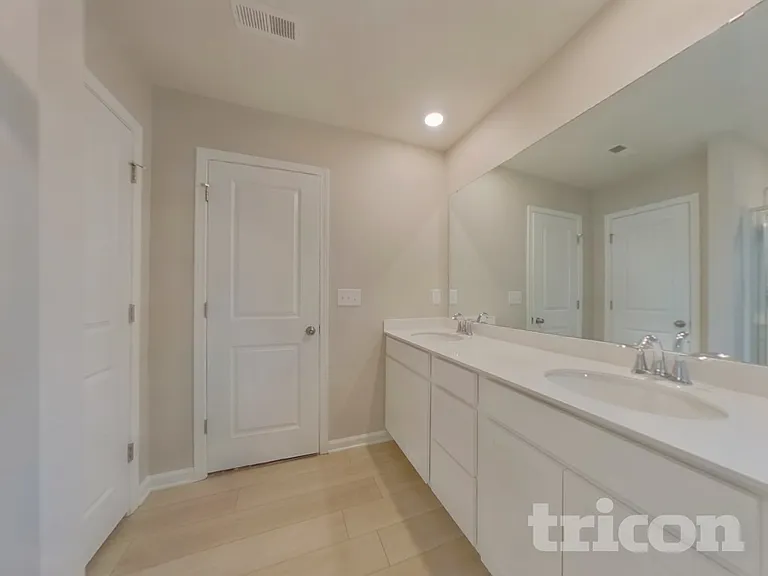 1423 Penrith Ct — Photo 12
