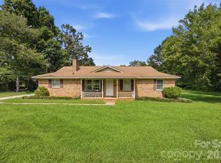 302 Charlotte St, Alexis, NC 28006