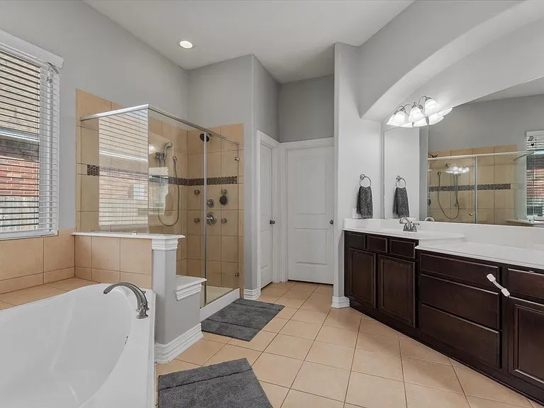 16319 Denise Terrace Dr — Photo 26