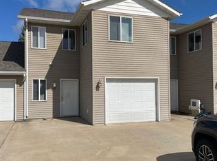 2400-2418 Hillcrest Dr, Brainerd, MN 56401