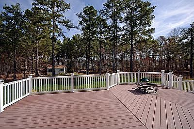 Beautiful Multi Level Trex Decking! 