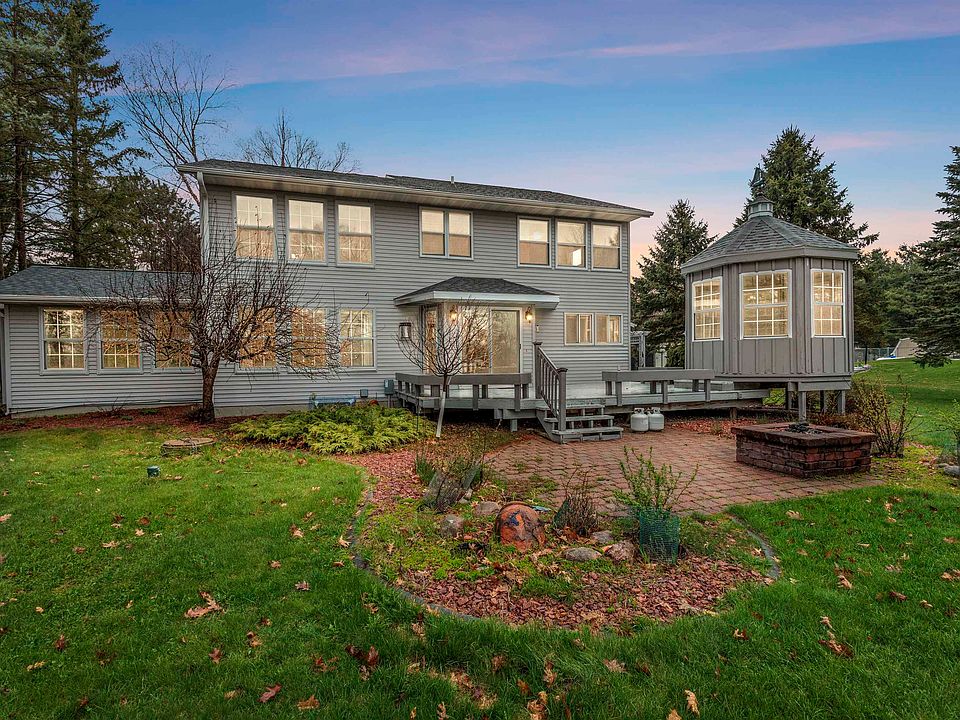 1st image of 204875 Lake Dr