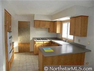 4th image of 2305 River Hills Dr