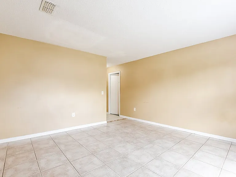 2047 Galahad Dr — Photo 13