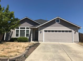 514 Coventry Ct, Eagle Pt, OR 97524