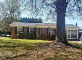 1243 Little Rd, Newton, NC 28658