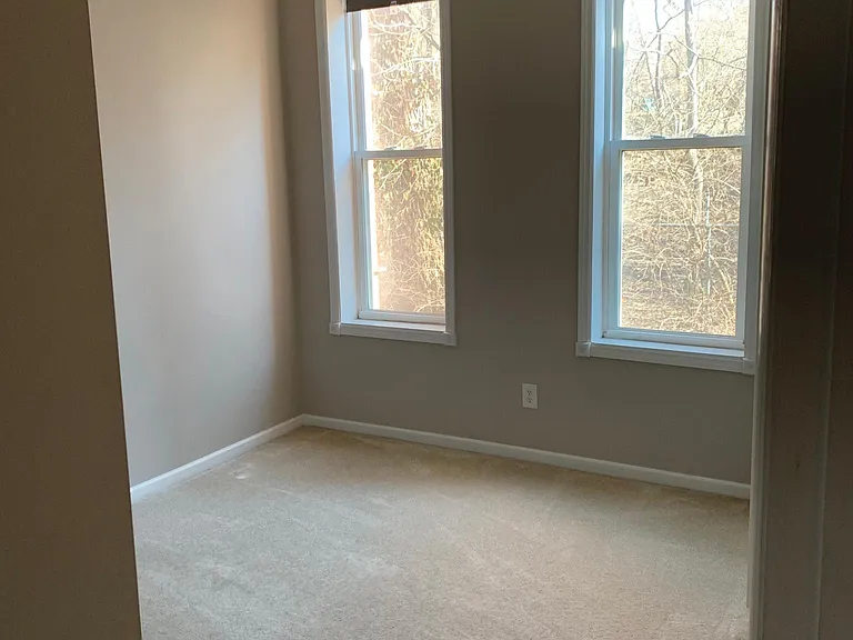 2124 Fulton Ave #8 — Photo 9