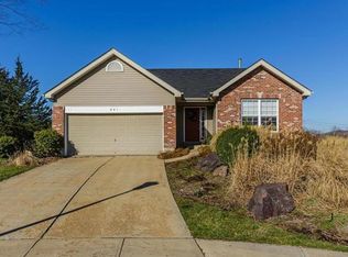 641 Hill Dr, Eureka, MO 63025