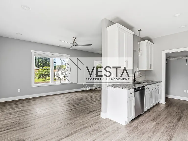 113 Stone Dr #105 — Photo 25