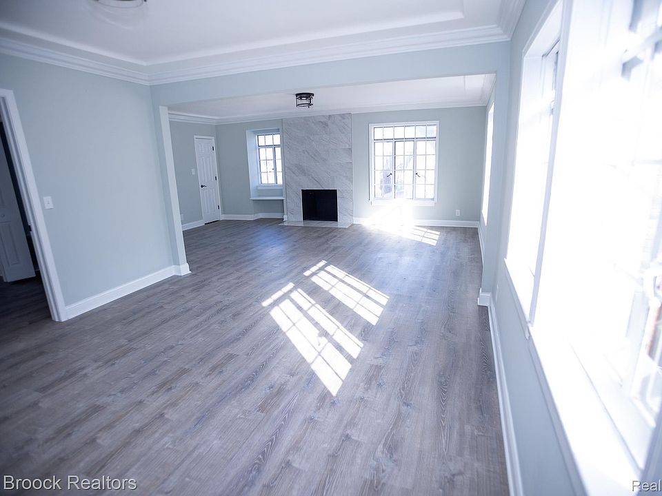 17337 Roselawn St, photo 7