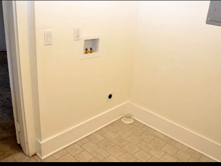 3527 Central Ave #1 — Photo 6