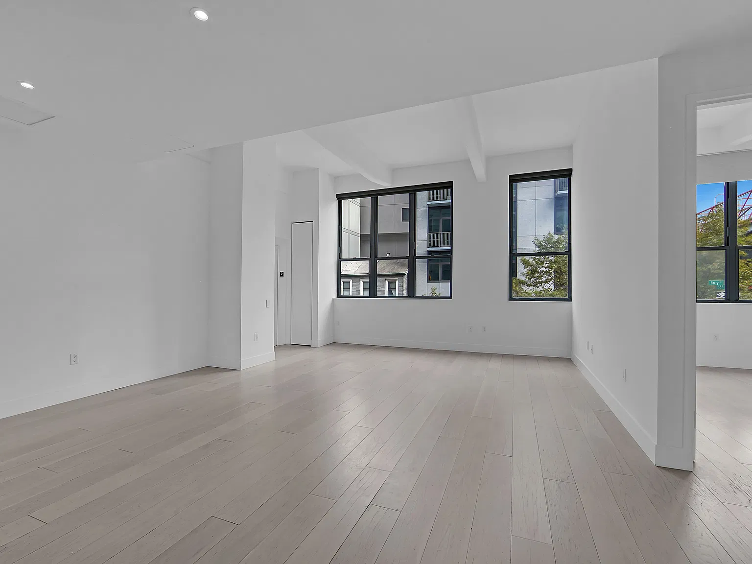 338 Berry Street — Photo 2