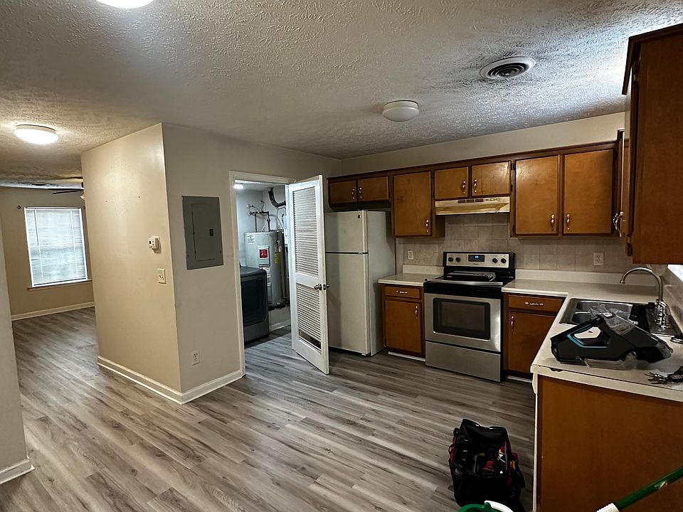 1st image of 1451 Benley St #1451