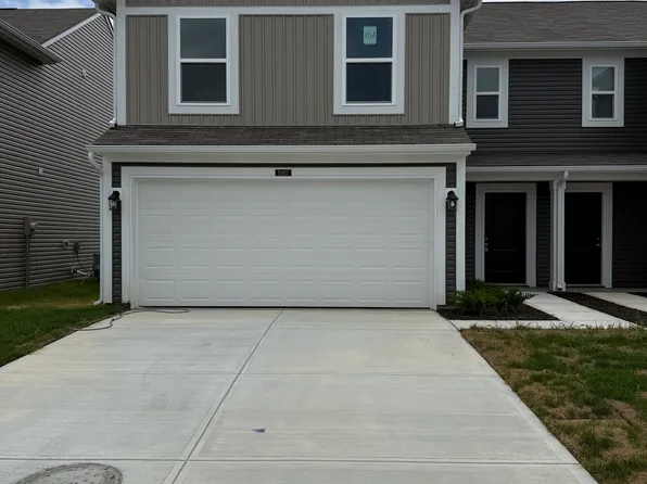 10821 Penwell Way, Indianapolis, IN 46235