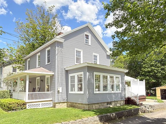 5th image of 44 Alden St