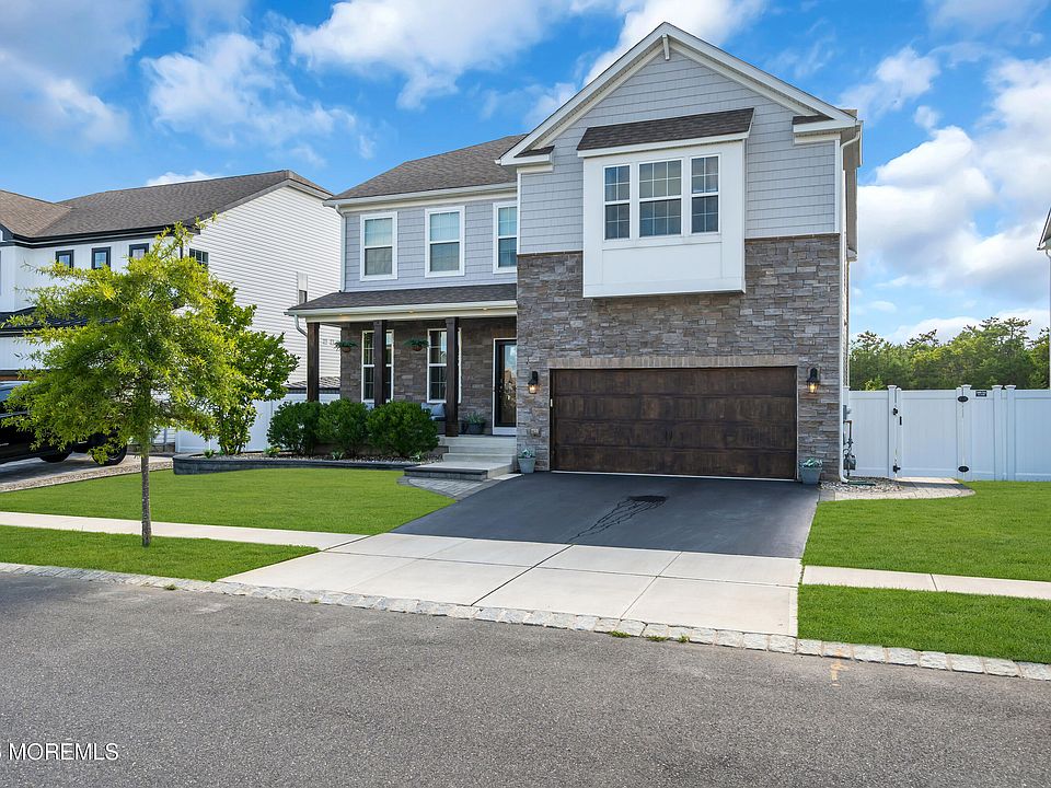 1st image of 201 Ashburn Avenue