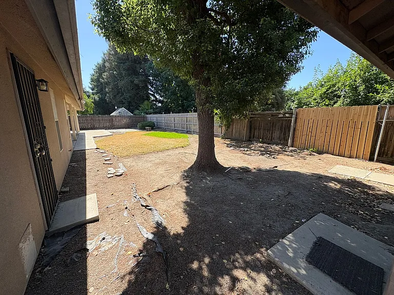 605 E Babcock Ave — Photo 44