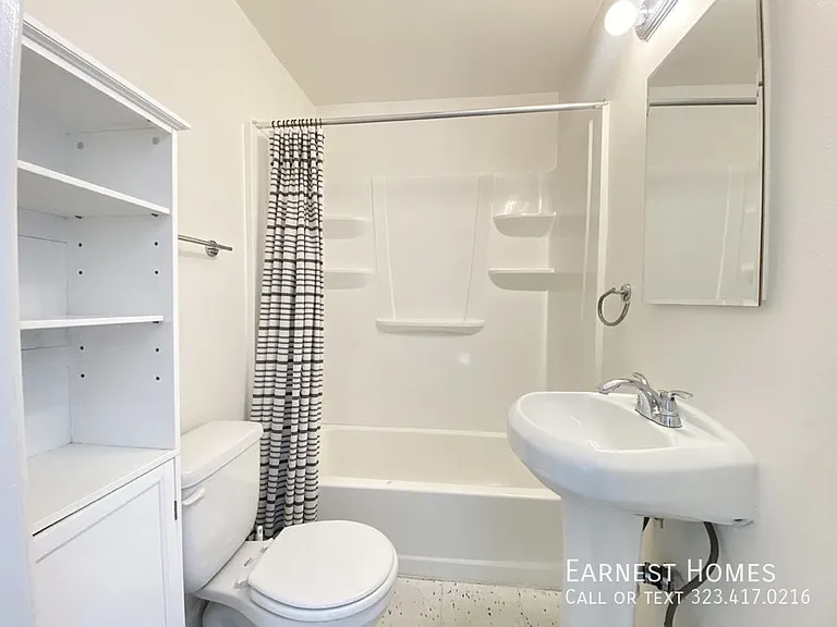 834 Laguna Ave #3/4 — Photo 15