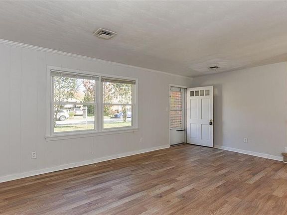 2nd image of 117 Parker Ave
