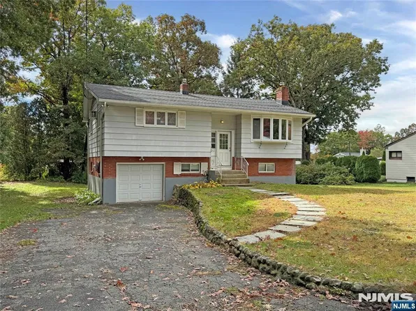 52 Grove Street, West Milford, NJ 07438