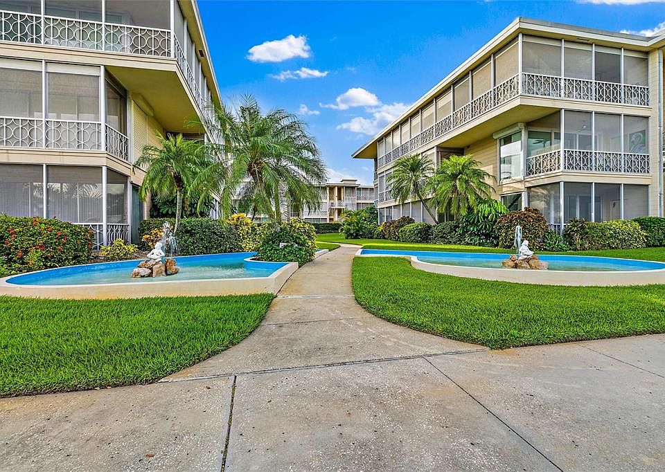 1st image of 1000 N Shore Dr NE Unit 3