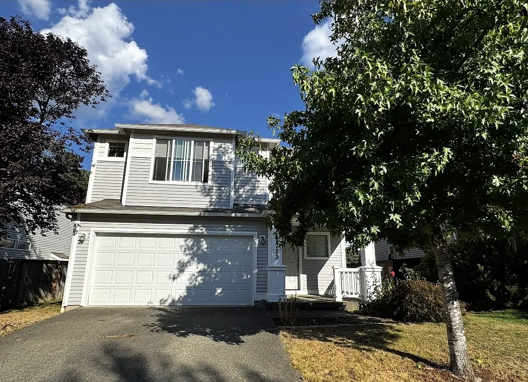 4 bed, 2.5 bath, 2061 sqft, $2,750 — Photo 1