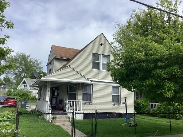 3212 Cambridge St, Toledo, OH 43610