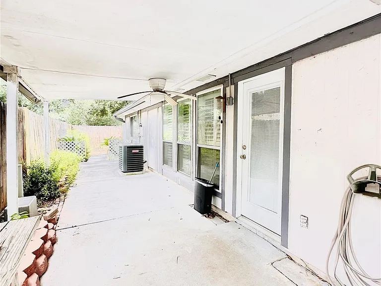 15111 Yorkpoint Dr — Photo 20