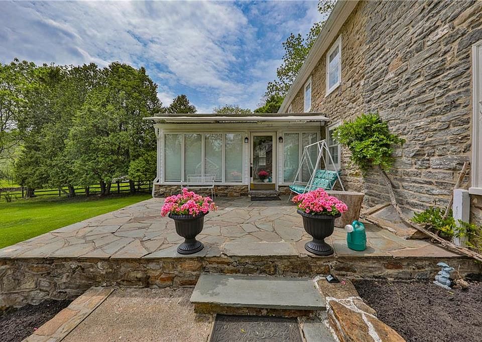 3350 Route 212, Springtown, PA 18081 Zillow