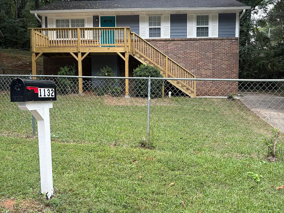 1132 Penn Ct SE