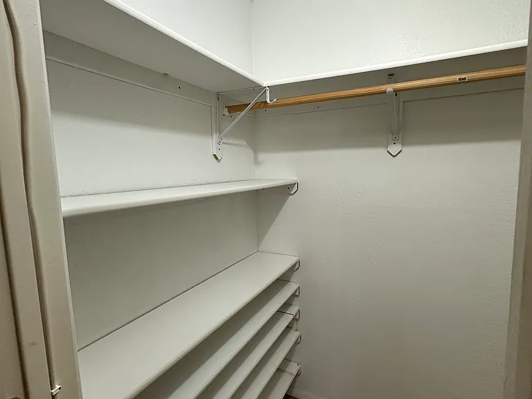 3209 S Capri Cir — Photo 39