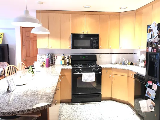 Rented by True Lofts New York LLC | media 11